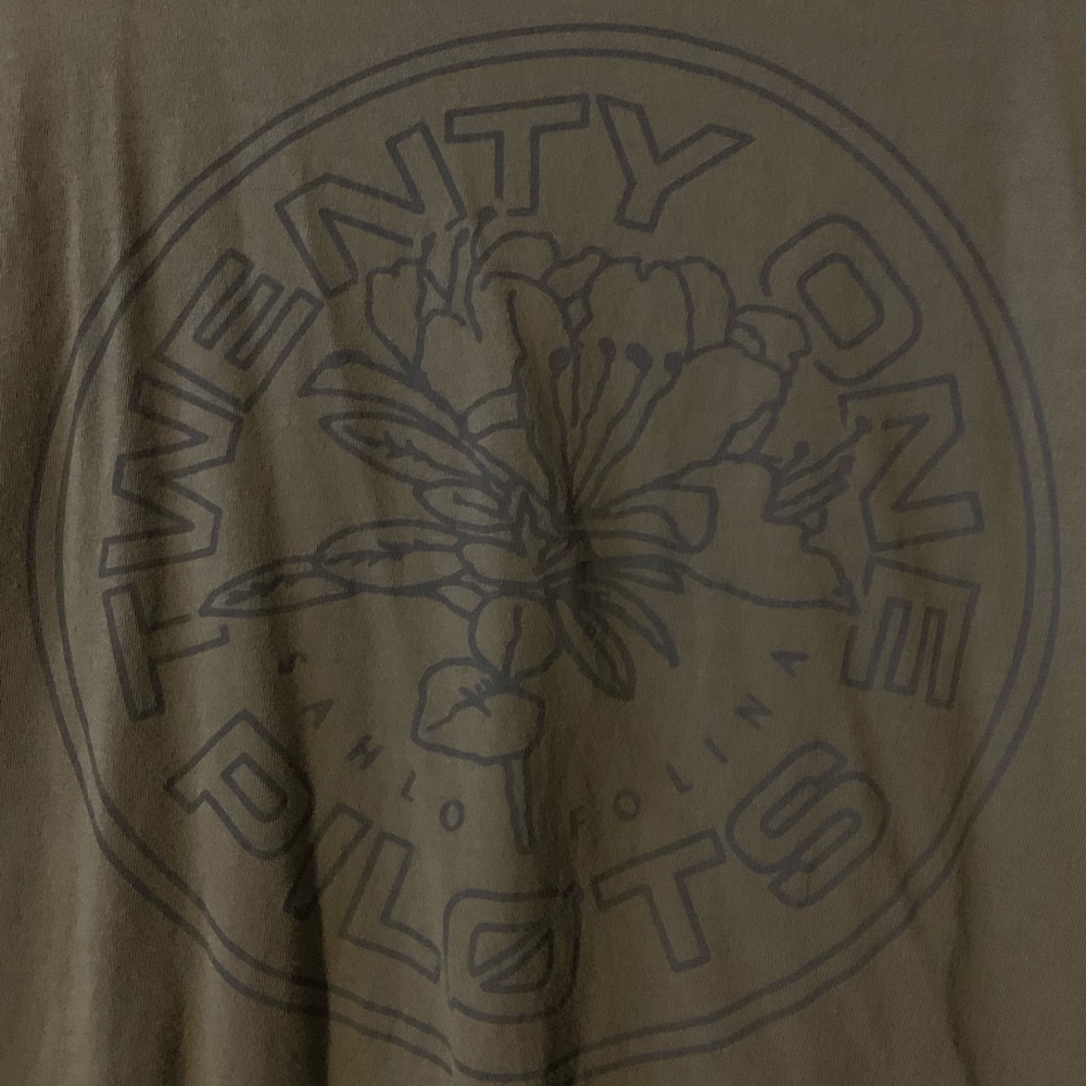Twenty-one pilots tshirt